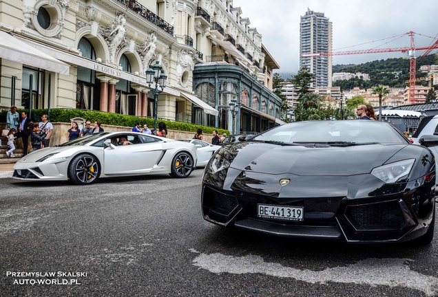 Lamborghini Aventador LP700-4 Roadster