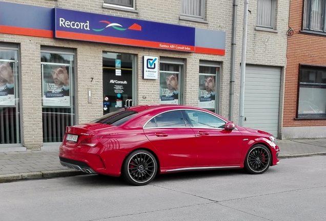 Mercedes-Benz CLA 45 AMG C117