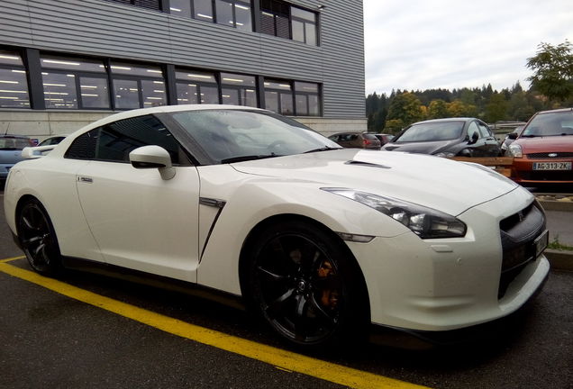 Nissan GT-R