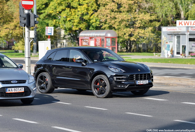 Porsche 95B Macan Turbo