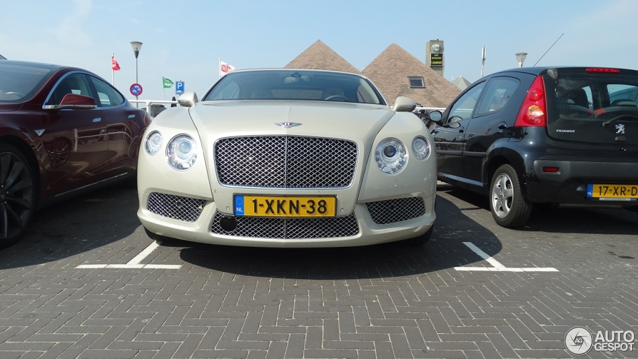 Bentley Continental GTC V8