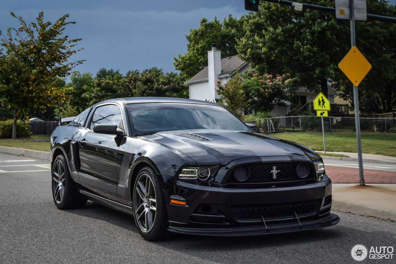 Ford Mustang Boss 302 Laguna Seca 2013