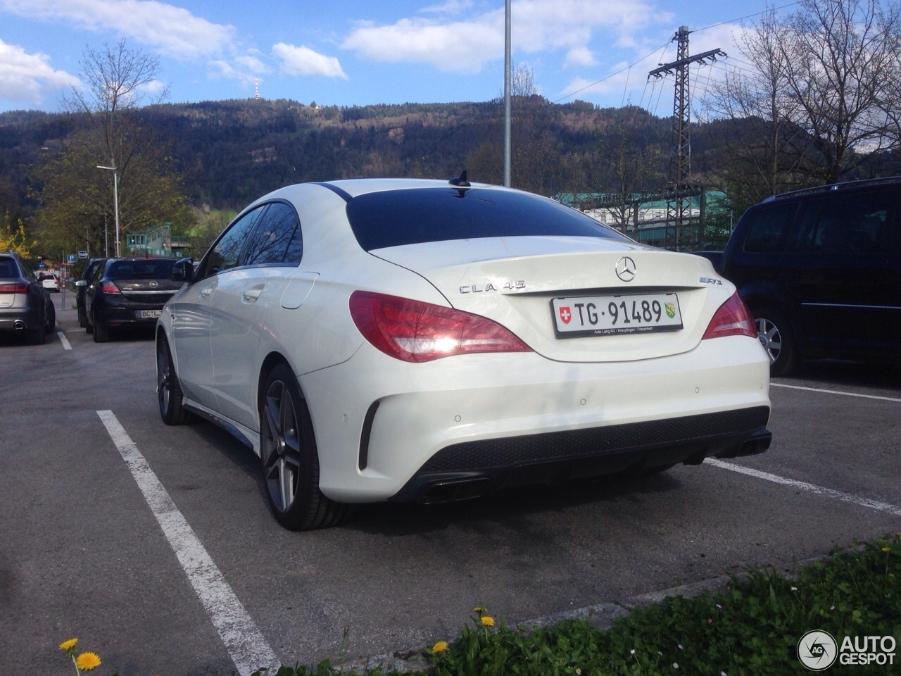 Mercedes-Benz CLA 45 AMG C117