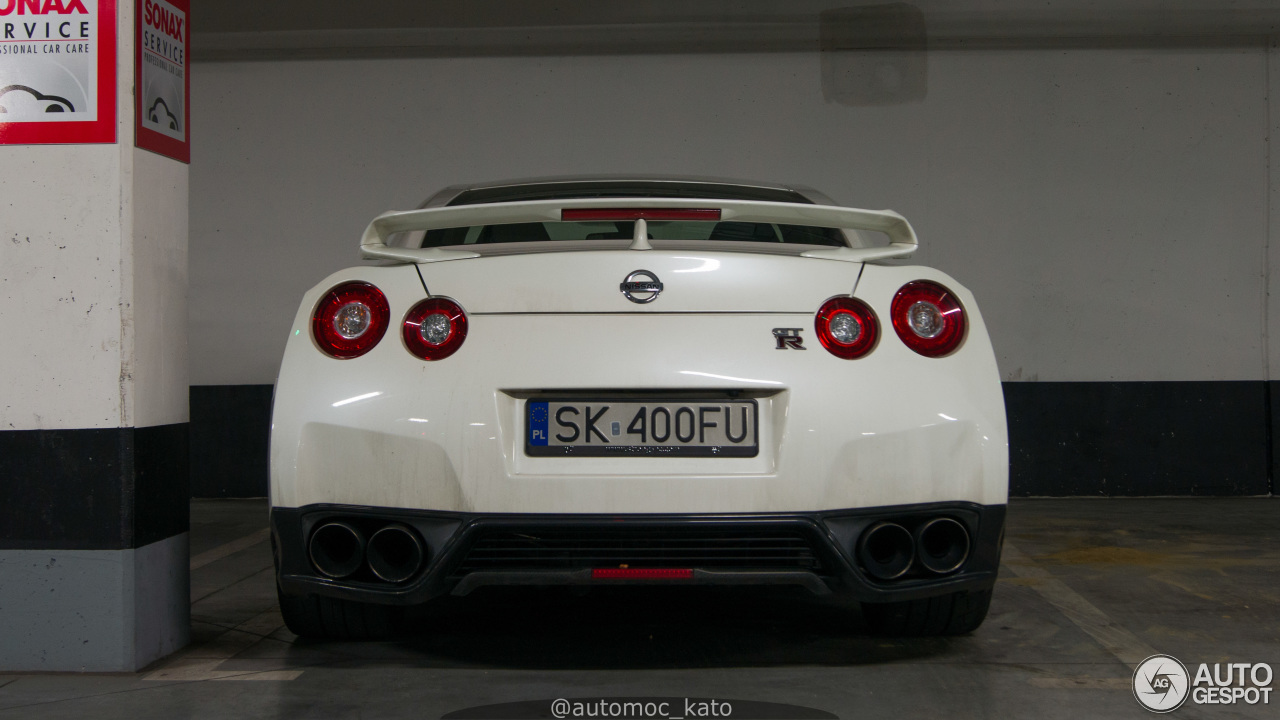 Nissan GT-R 2011