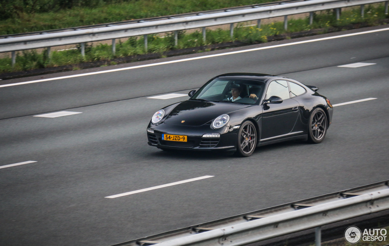 Porsche 997 Carrera 4S MkII Pon Edition