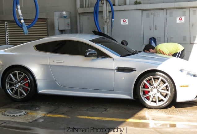 Aston Martin V8 Vantage S