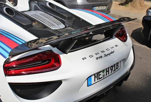 Porsche 918 Spyder Weissach Package