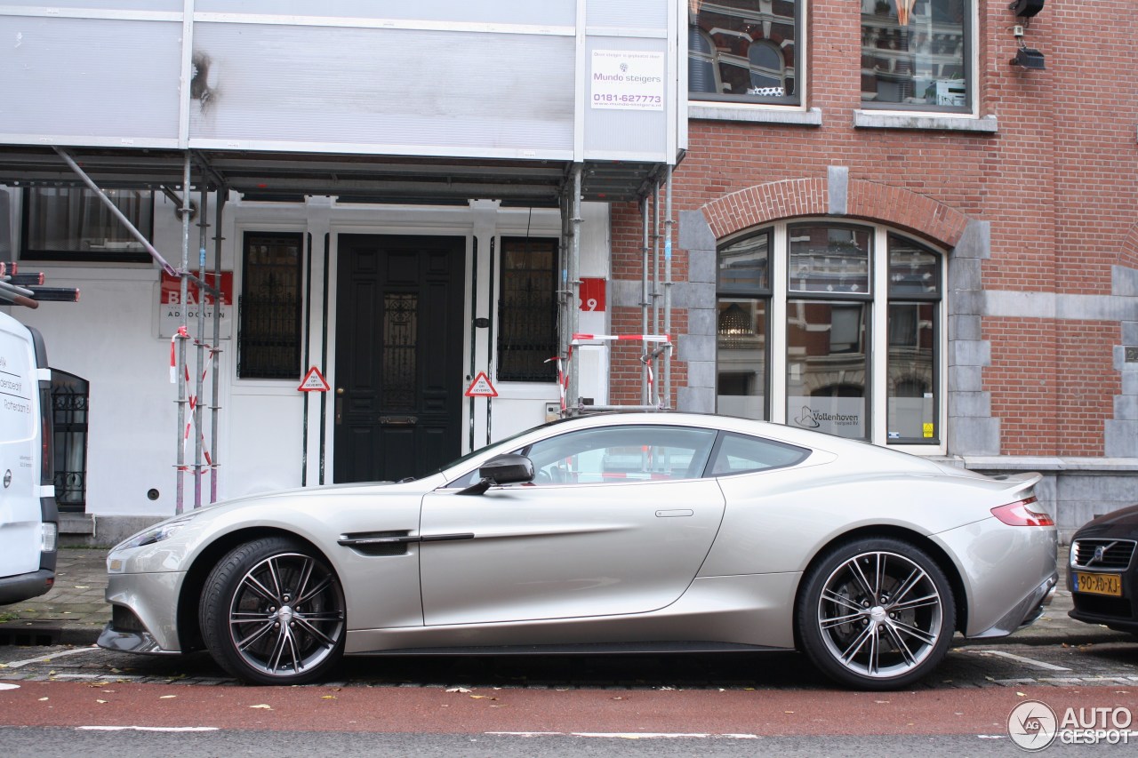 Aston Martin Vanquish 2013