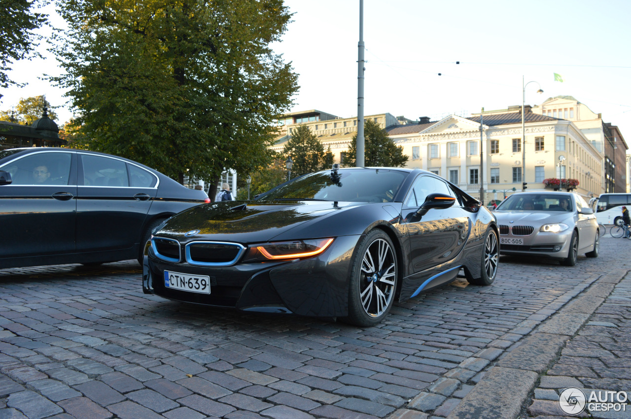 BMW i8