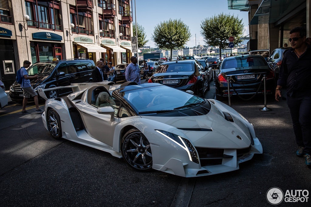 Lamborghini Veneno LP750-4 Roadster