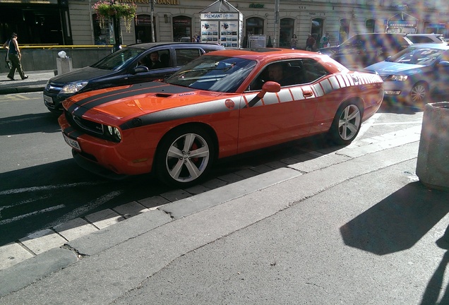 Dodge Challenger SRT-8