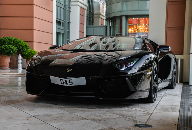 Lamborghini Aventador LP700-4