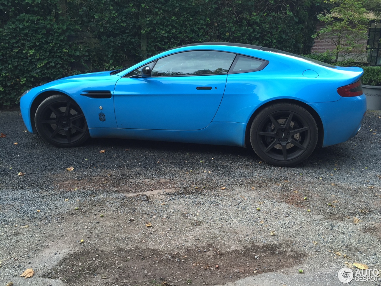 Aston Martin V8 Vantage