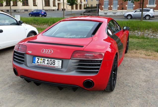 Audi R8 V10 Plus 2013