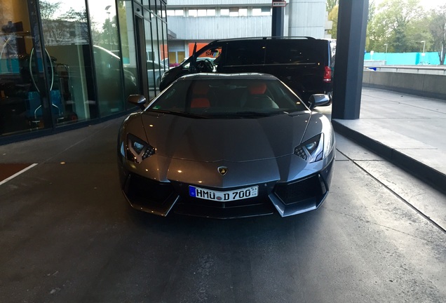 Lamborghini Aventador LP700-4