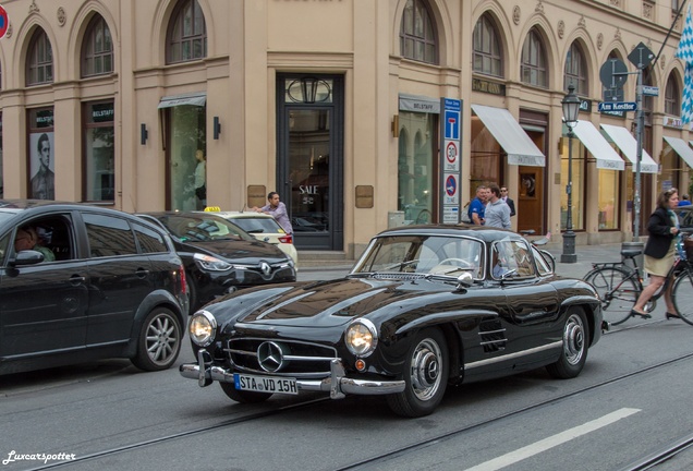 Mercedes-Benz 300SL Gullwing