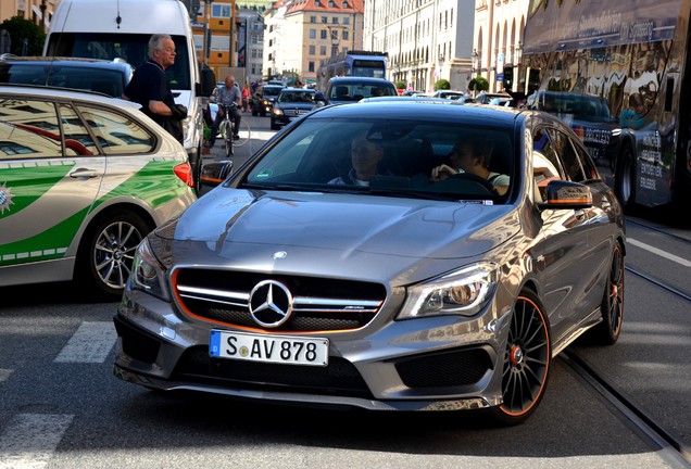 Mercedes-Benz CLA 45 AMG Shooting Brake OrangeArt Edition