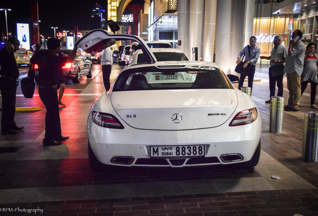 Mercedes-Benz SLS AMG