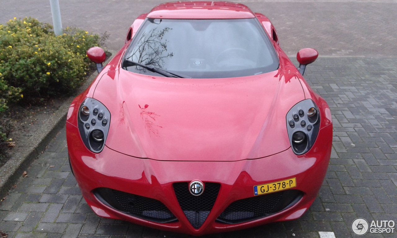 Alfa Romeo 4C Coupé