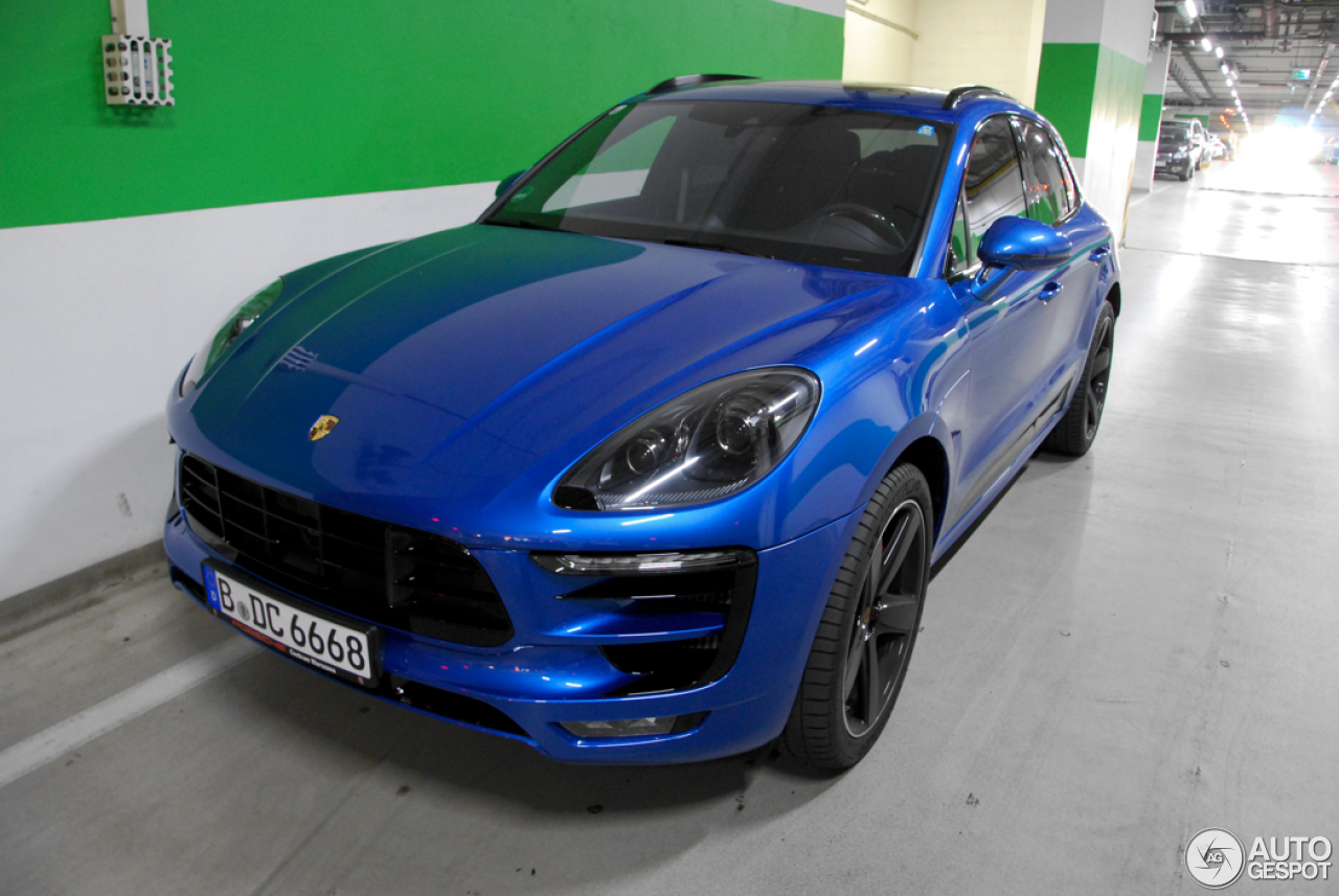 Porsche 95B Macan Turbo