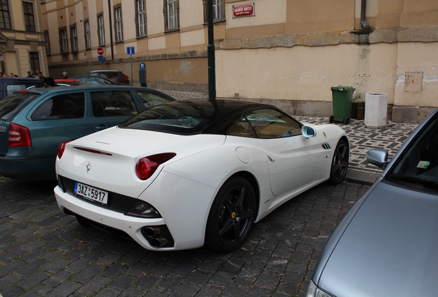 Ferrari California