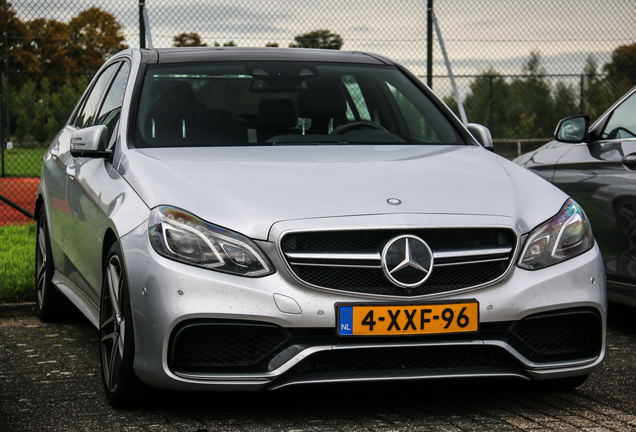 Mercedes-Benz E 63 AMG S W212