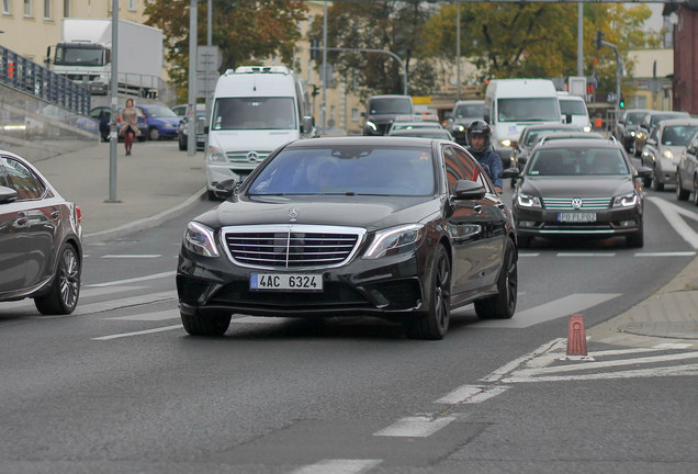 Mercedes-Benz S 63 AMG V222