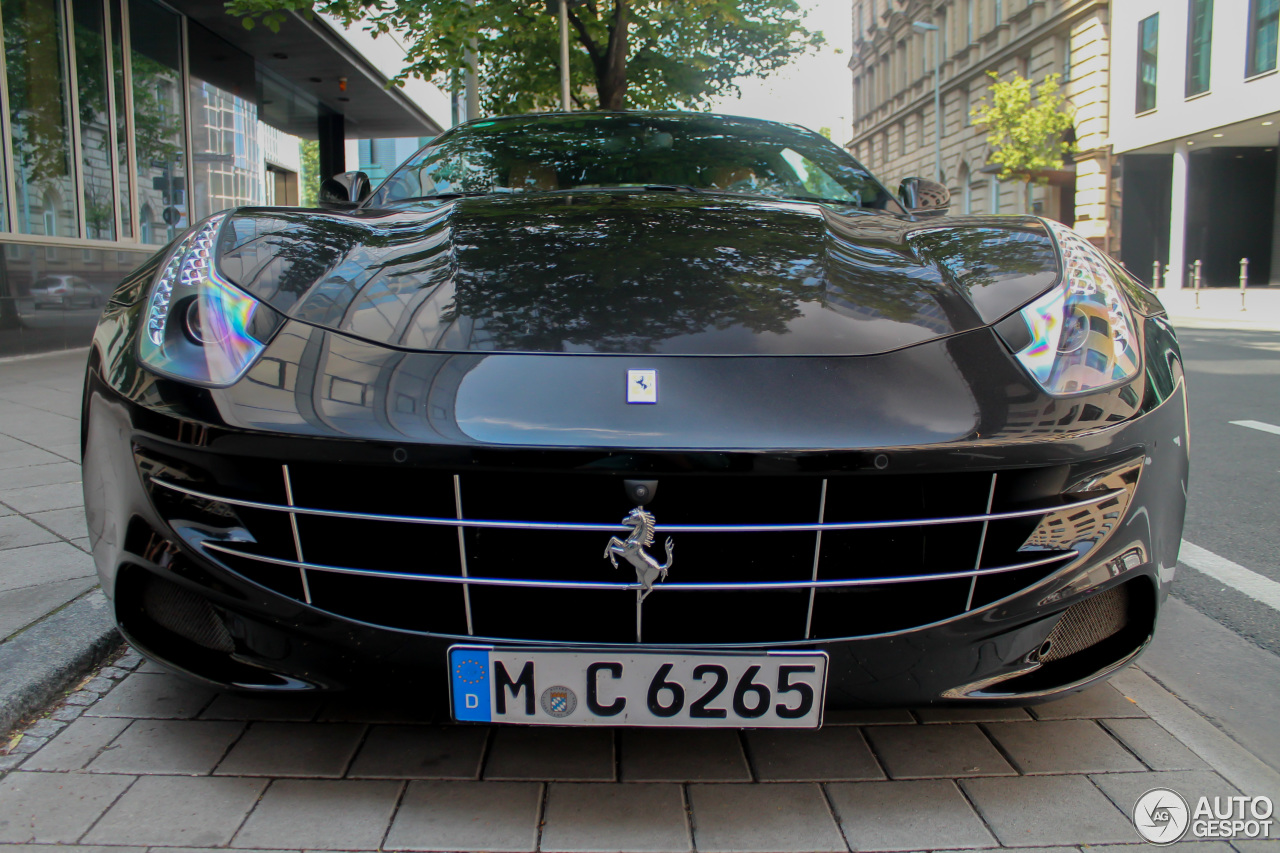 Ferrari FF