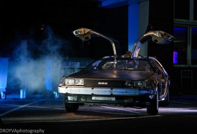 DeLorean DMC-12