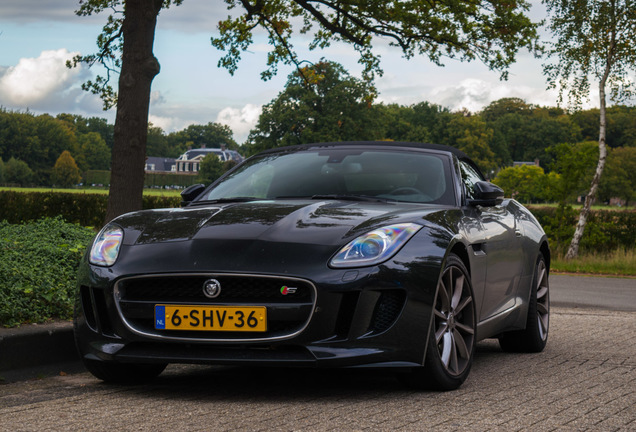 Jaguar F-TYPE S Convertible