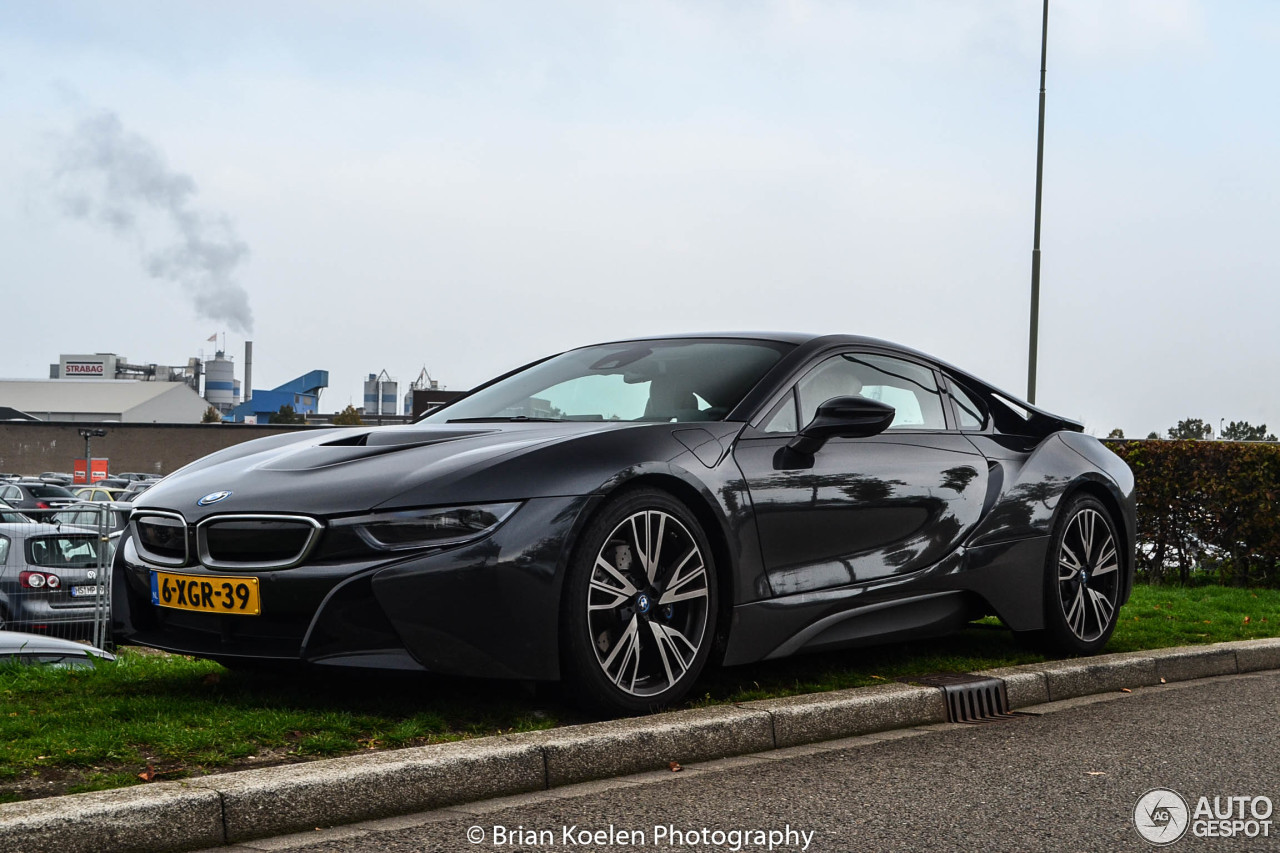 BMW i8