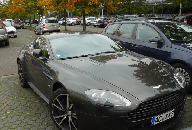 Aston Martin V8 Vantage S