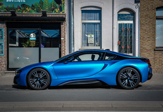 BMW i8