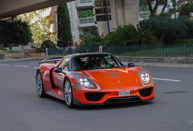 Porsche 918 Spyder Weissach Package