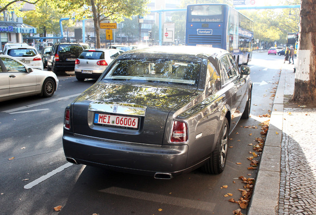 Rolls-Royce Phantom Series II Home of Rolls-Royce Collection