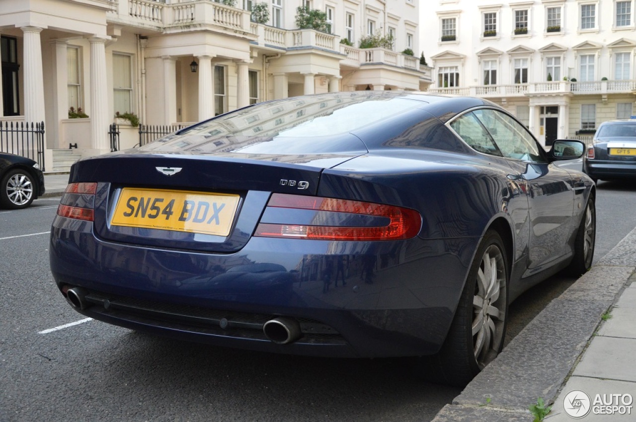 Aston Martin DB9