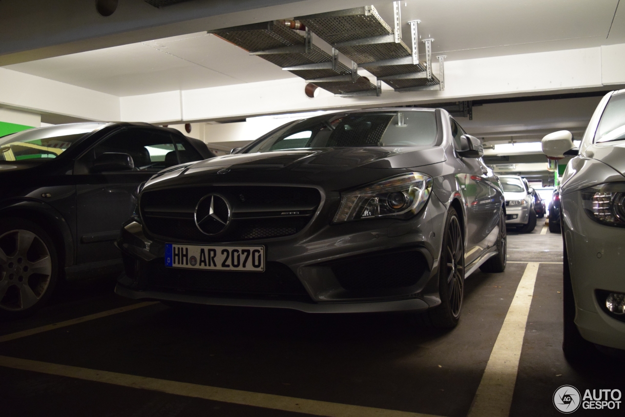 Mercedes-Benz CLA 45 AMG Shooting Brake