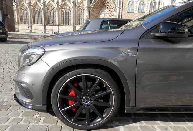 Mercedes-Benz GLA 45 AMG X156