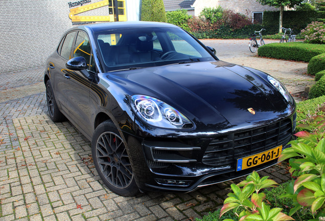 Porsche 95B Macan Turbo