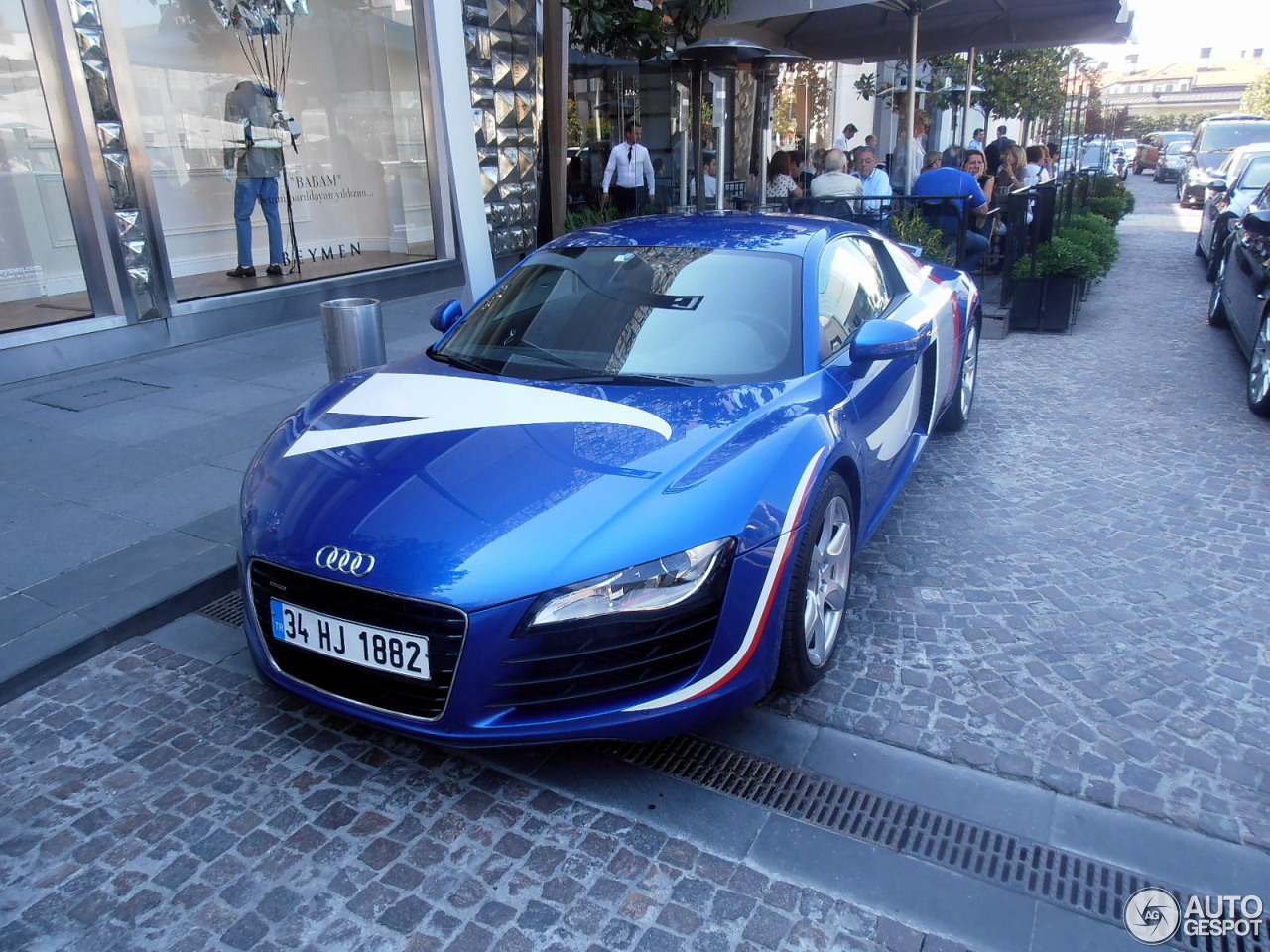 Audi R8