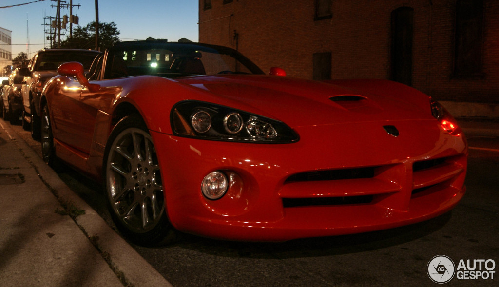 Dodge Viper SRT-10 Roadster 2003