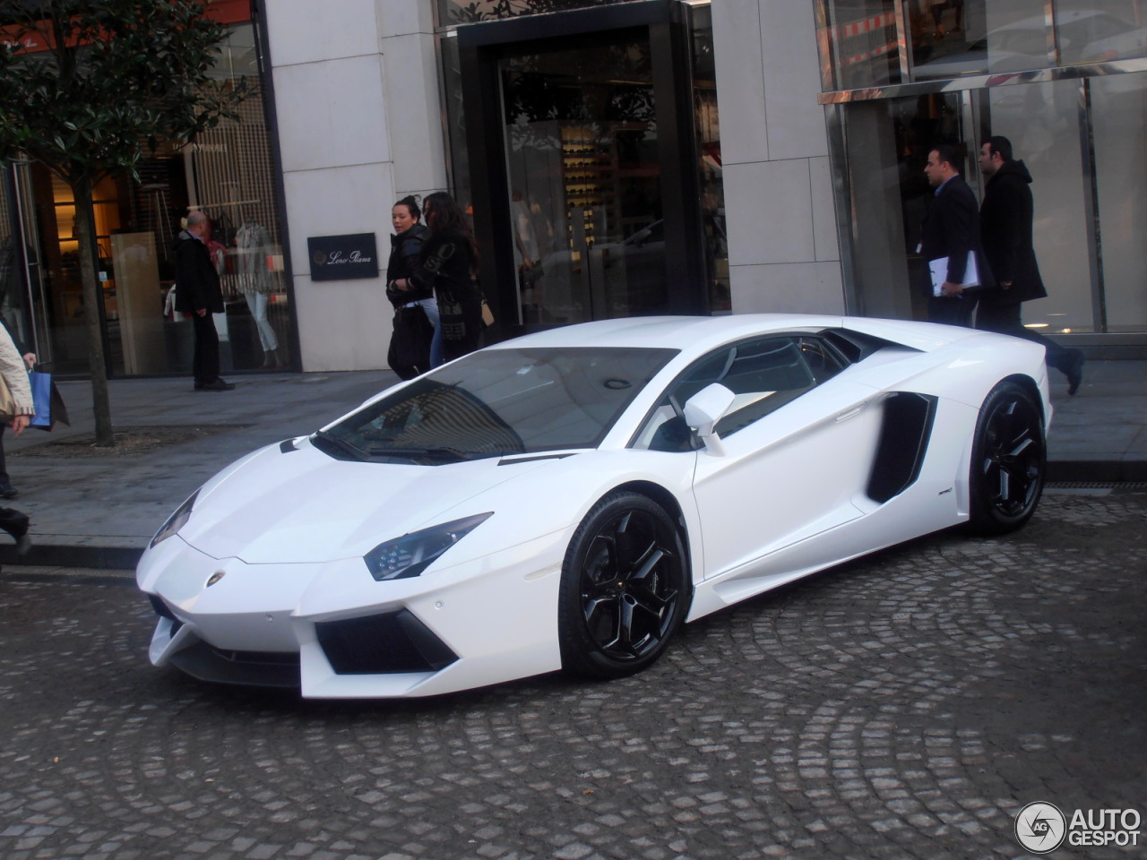 Lamborghini Aventador LP700-4