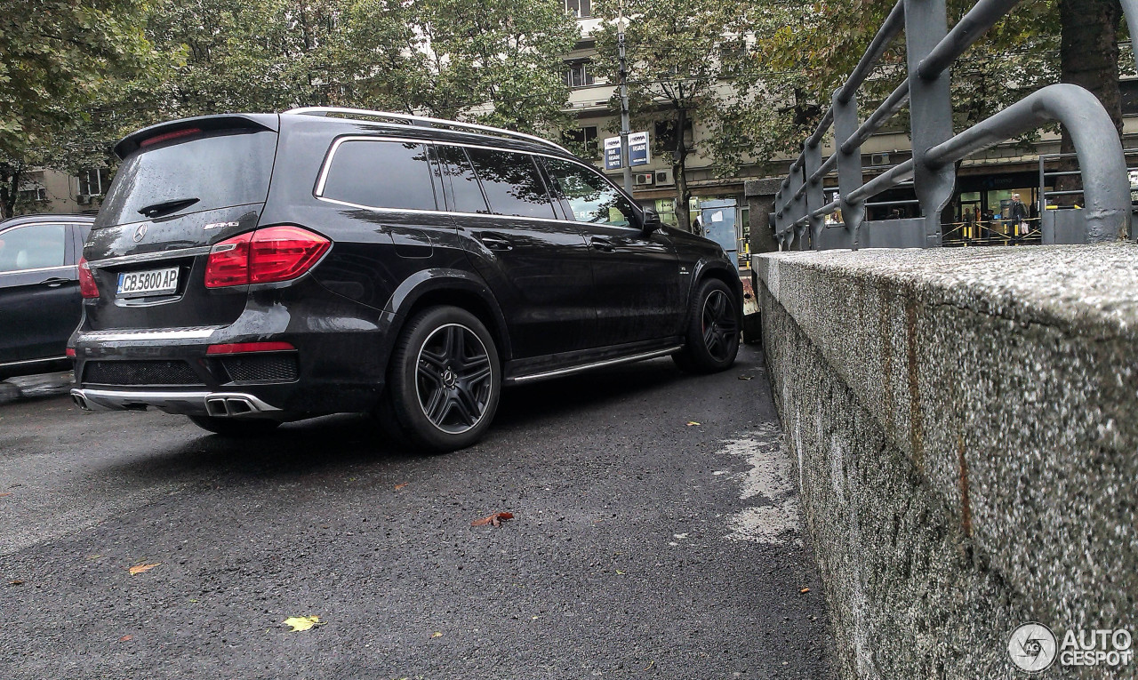 Mercedes-Benz GL 63 AMG X166