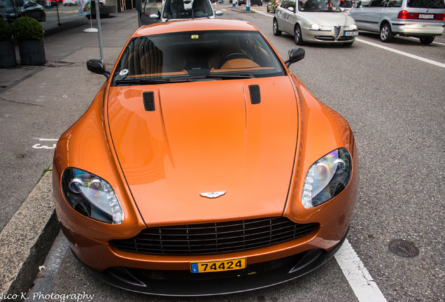 Aston Martin V8 Vantage S