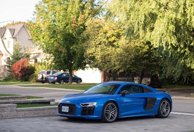 Audi R8 V10 Plus 2015