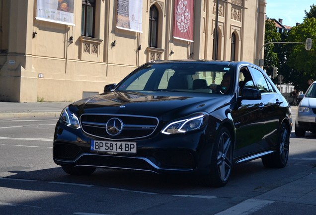 Mercedes-Benz E 63 AMG S W212