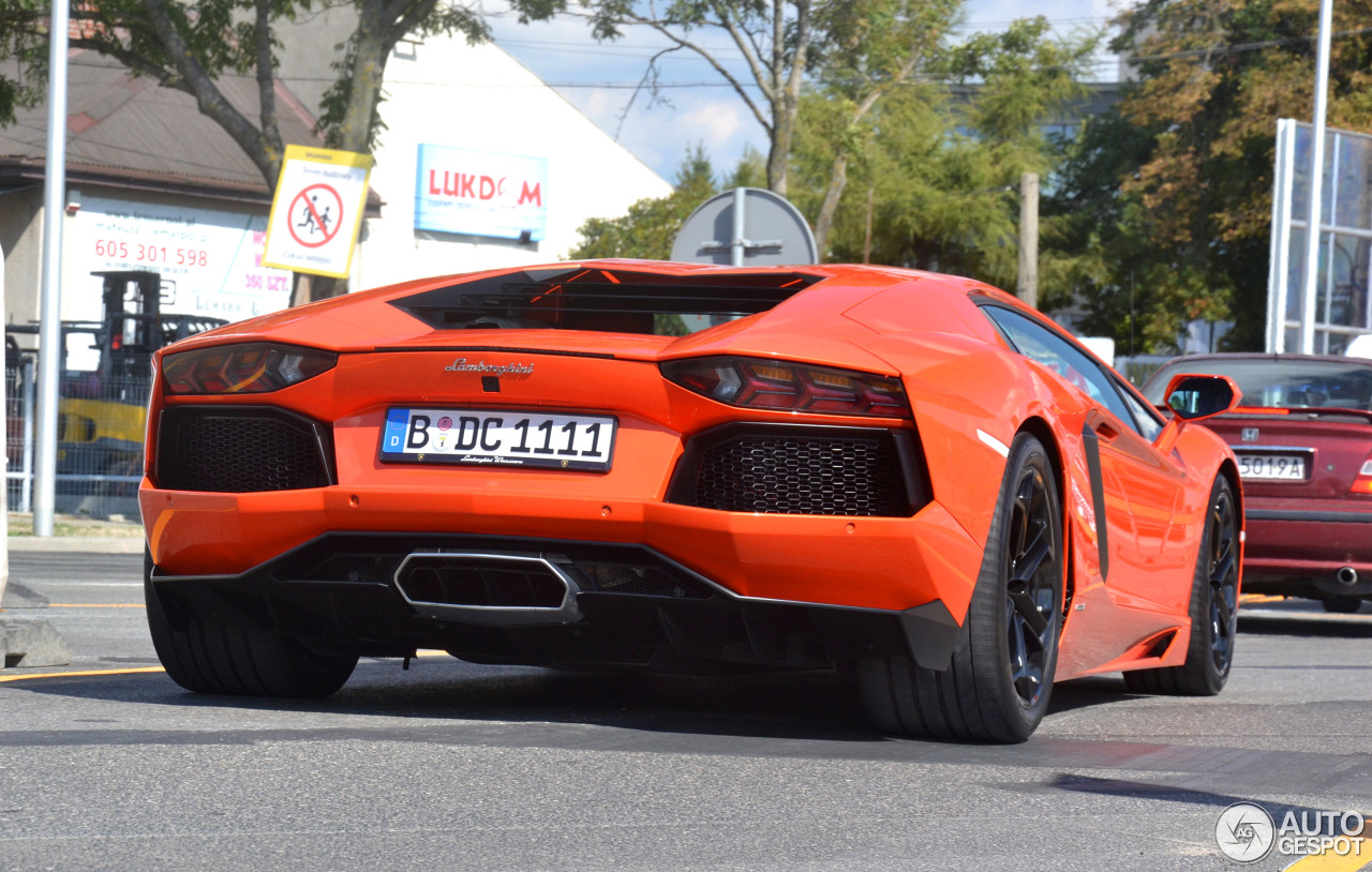 Lamborghini Aventador LP700-4