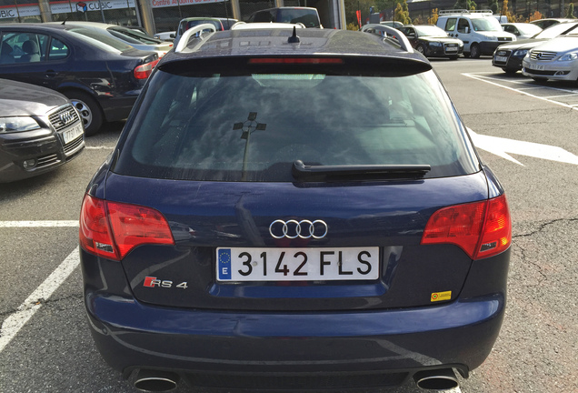 Audi RS4 Avant B7