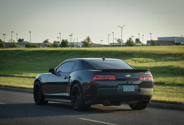 Chevrolet Camaro ZL1 2014