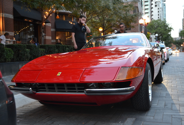 Ferrari 365 GTS/4 Daytona